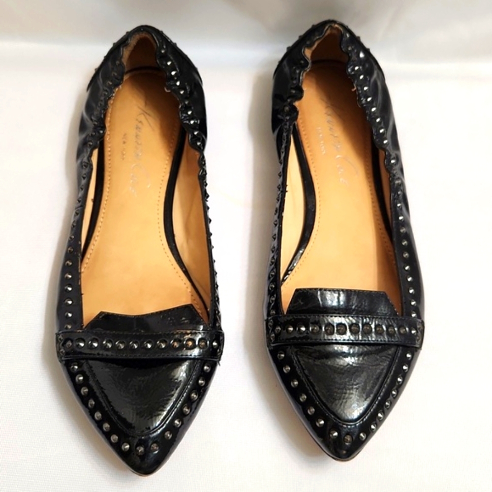 Kenneth Cole Last Chance Black Leather Flats With Stud Details (W Size 9)